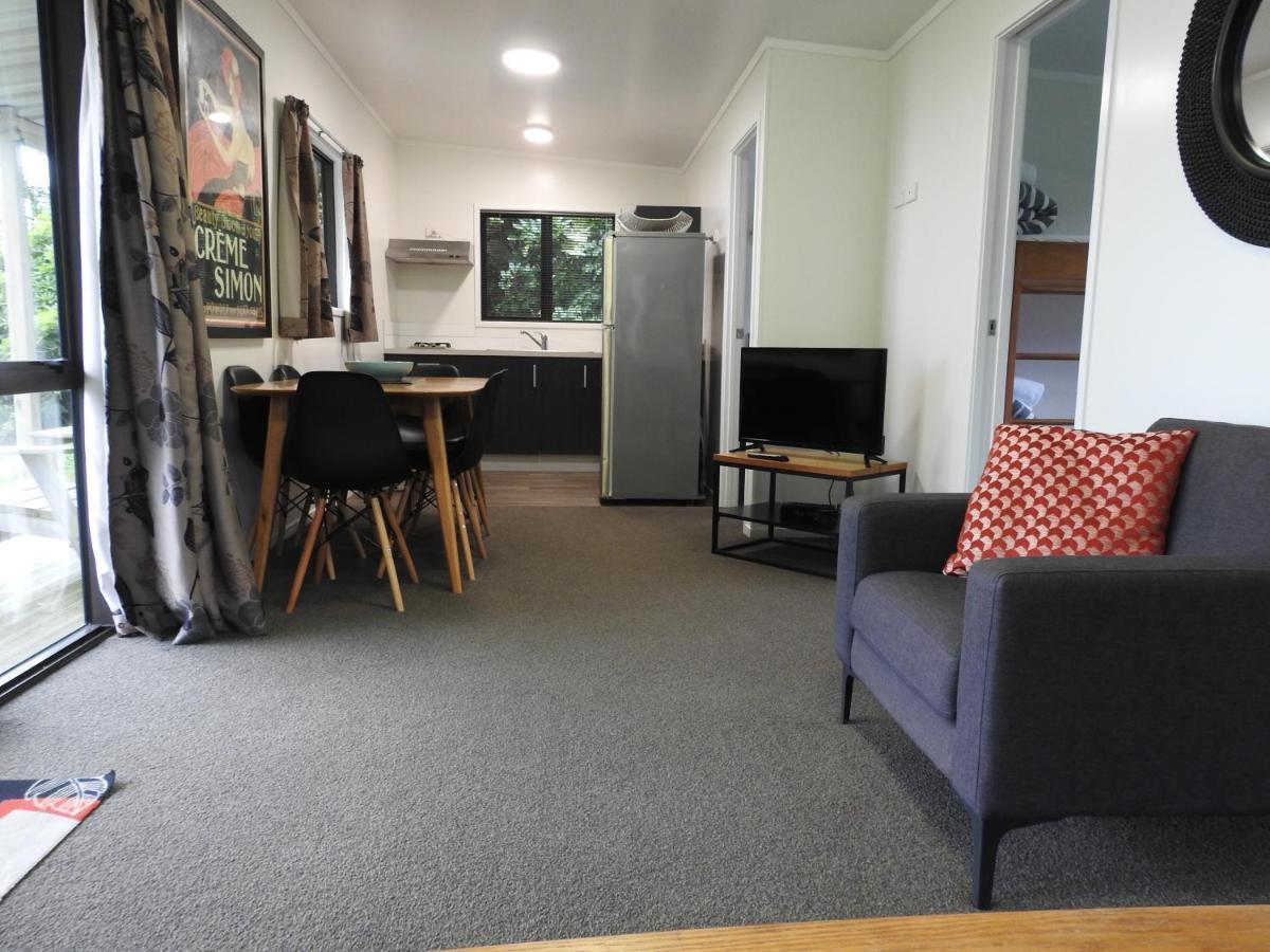 Oakura Beach Holiday Park Chambre photo