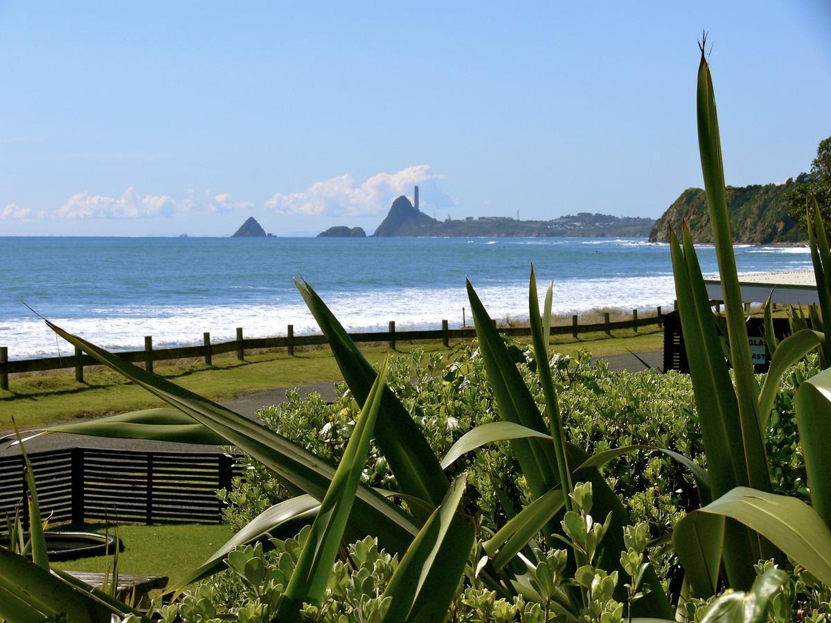 Oakura Beach Holiday Park Extérieur photo